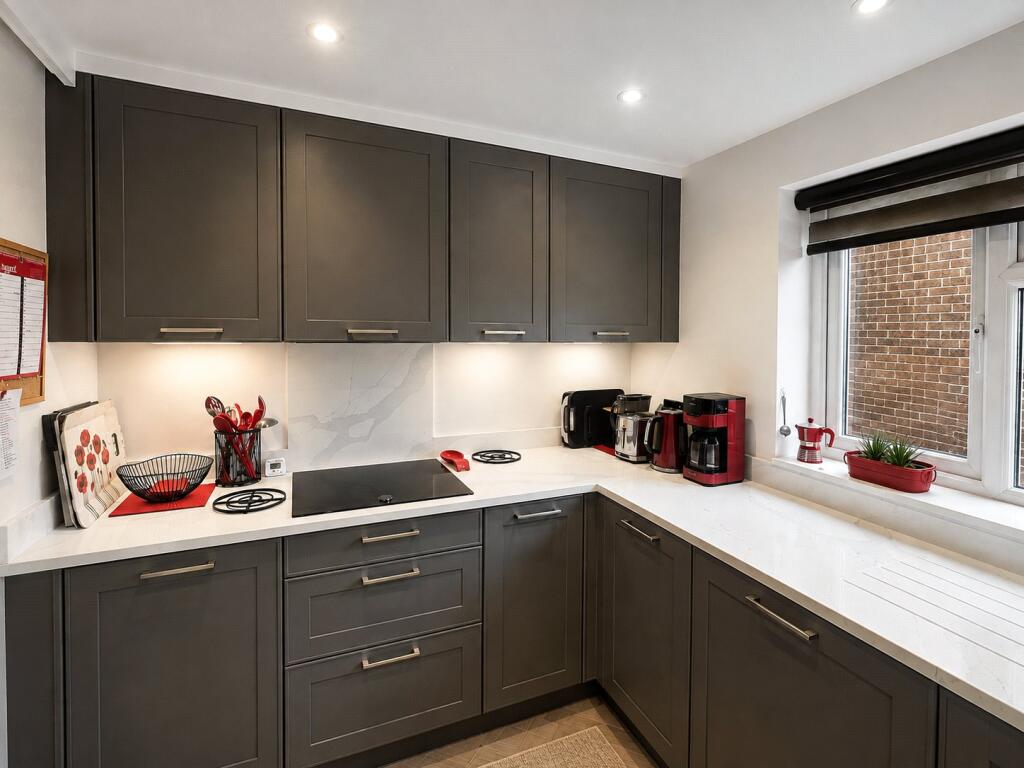 Apartment in Preston - View 2