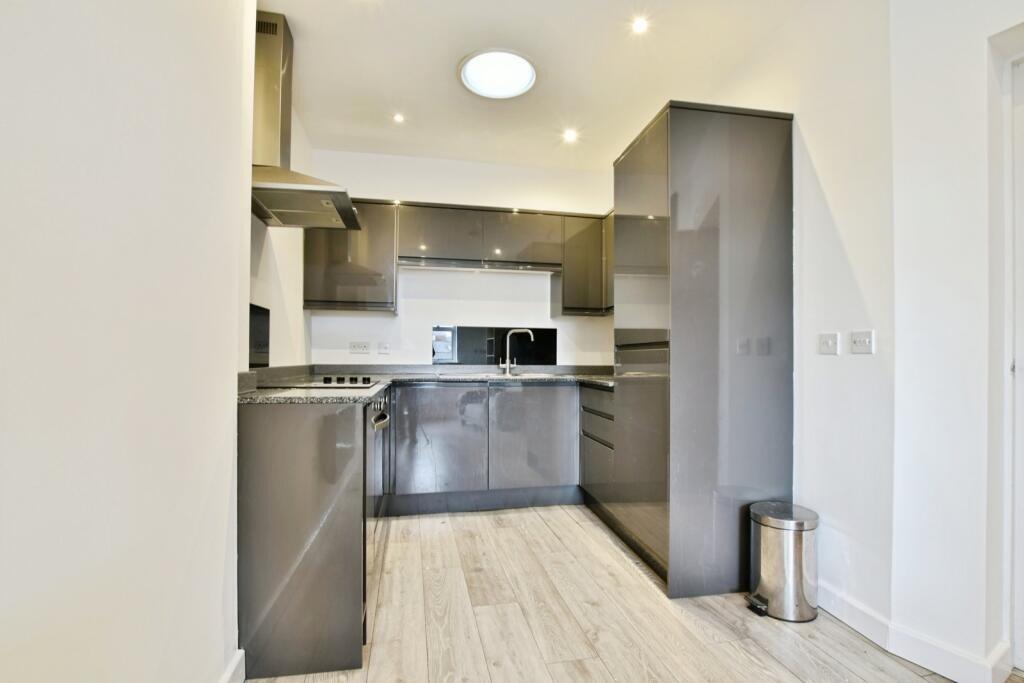 Apartment in Warrington - View 5