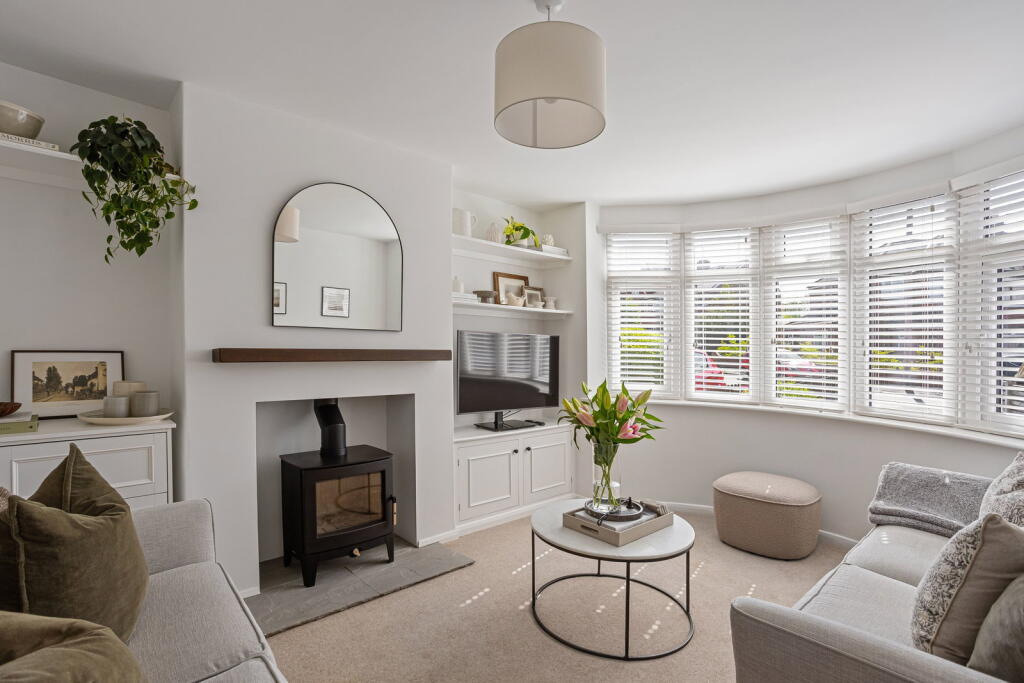 3-bed semi-detached on 21, Westfield Drive, Fulford York, £425,000
