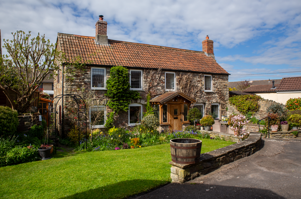 Main image of property: Oldland Common ,Bristol,