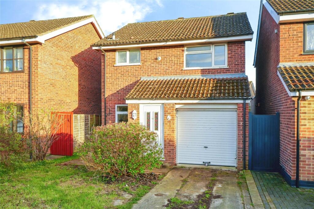 Main image of property: Turnberry Close, Bicester, Oxfordshire, OX26