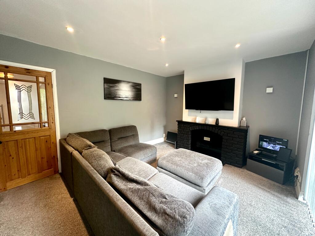 House in Walsall, West Midlands - View 3