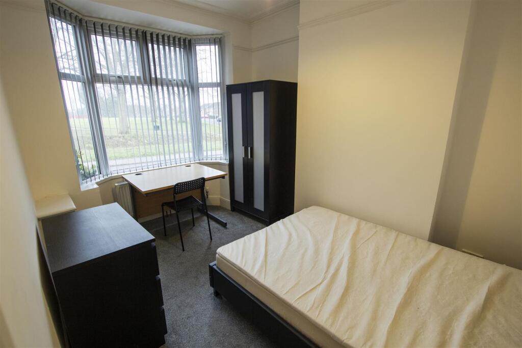 Additional image 9 of Warwards Lane, Birmingham, West Midlands, B29