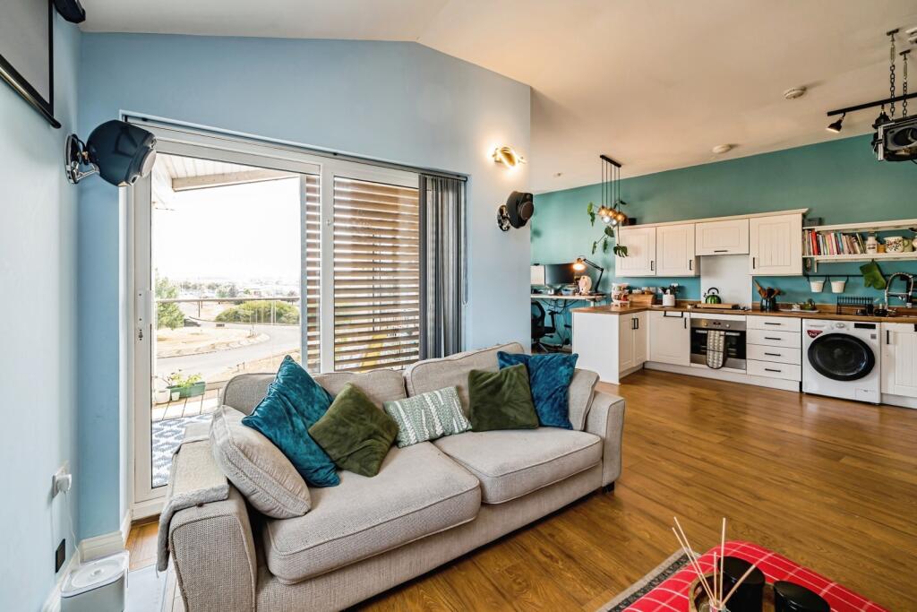 Apartment in Hemel Hempstead - View 5