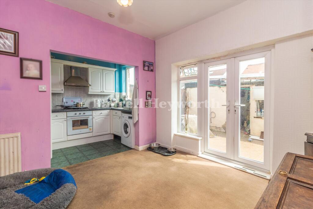 Knightsbridge Avenue, Blackpool photo 4