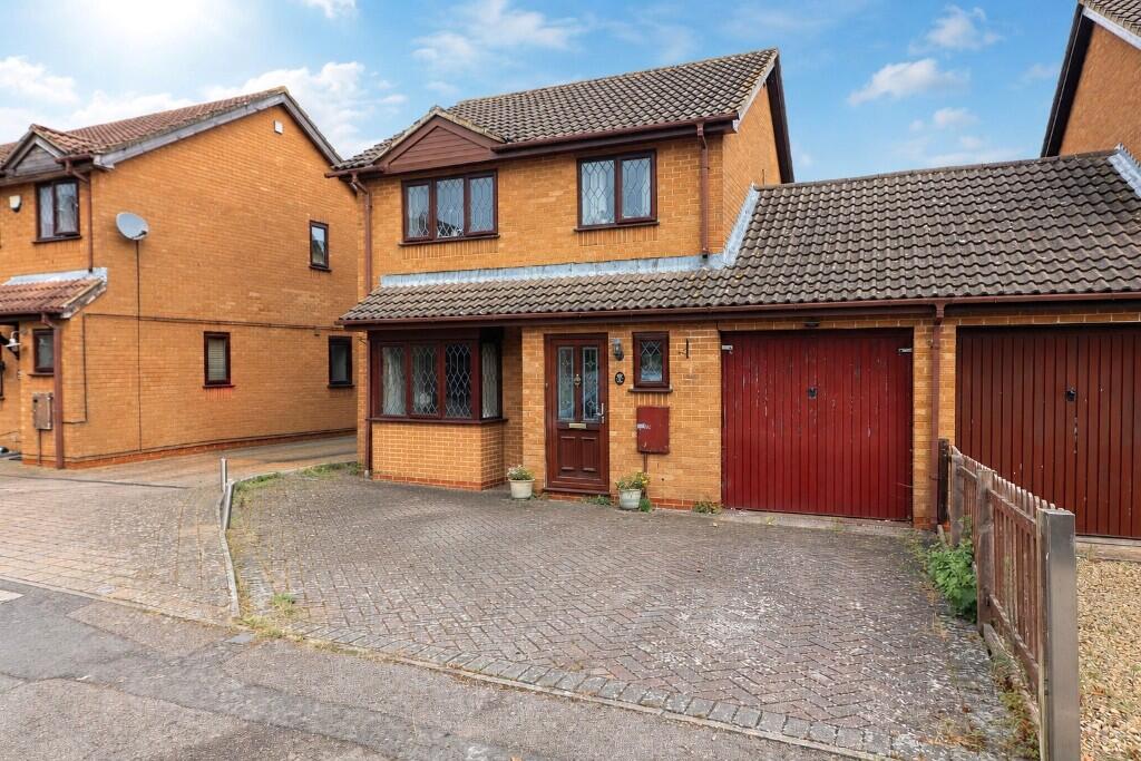 Main image of property: Dexter Close, Barton Hills, Luton, LU3 4DY