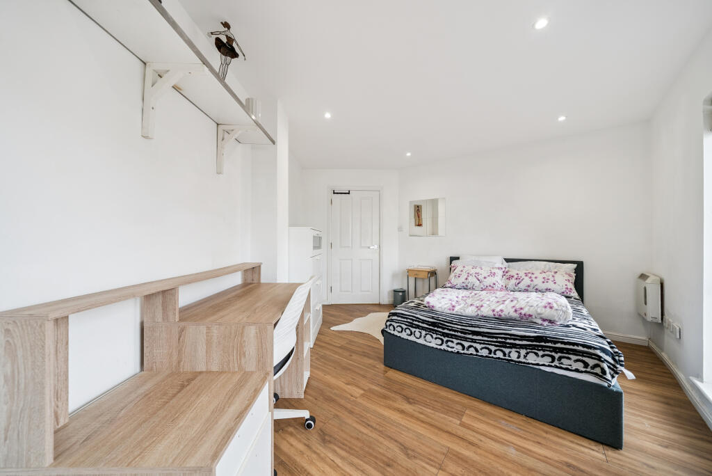 Apartment in Glasgow - More