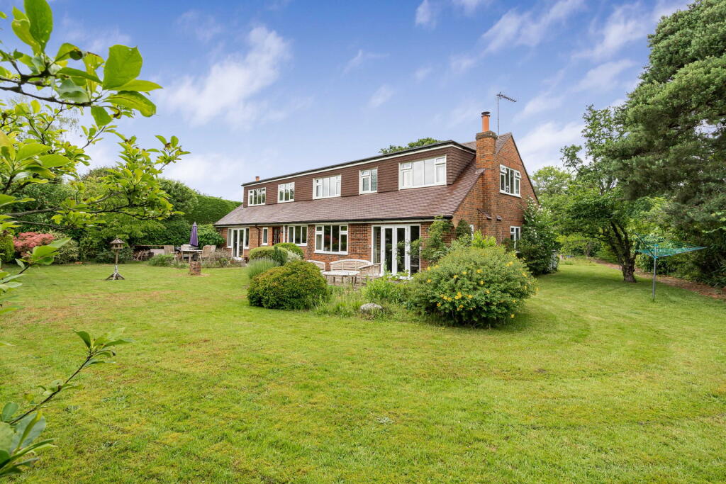 Maddox Lane, Little Bookham, KT23 - View 5