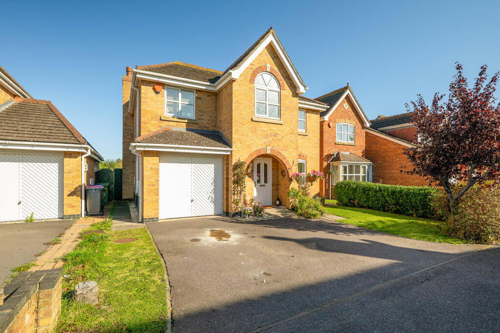 4-bed detached on 10 Water Hill, Fiskerton, Lincoln, Lincolnshire, LN3 4GE, £350,000
