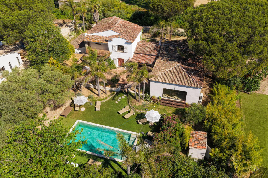 Main image of property: Provence-Alps-Cote d`Azur, Var, Grimaud
