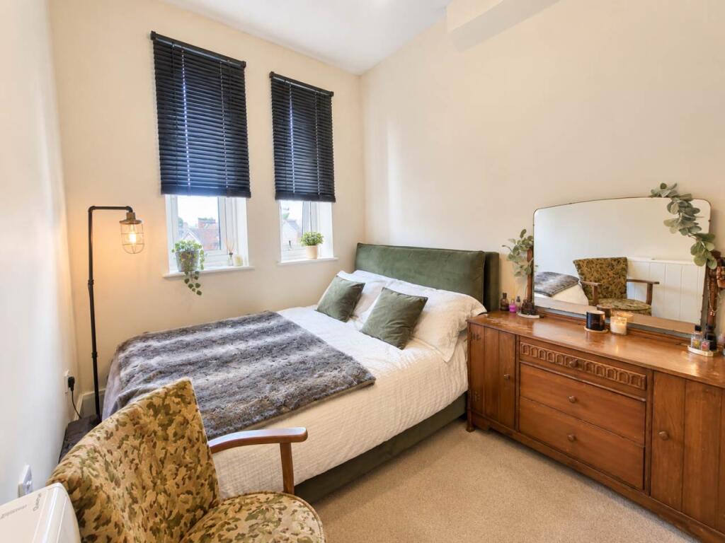 Apartment in Tonbridge - View 2