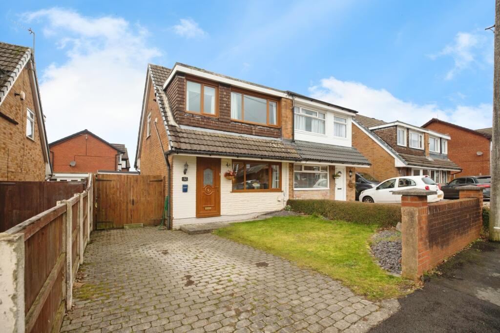 Main image of property: Pendle Road, Leyland, Lancashire, PR25