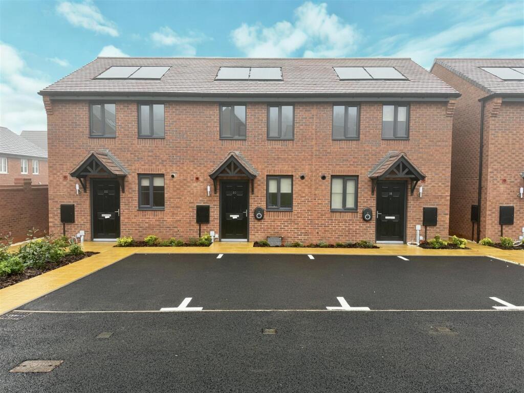 Main image of property: Hewer Parade, Telford, TF4