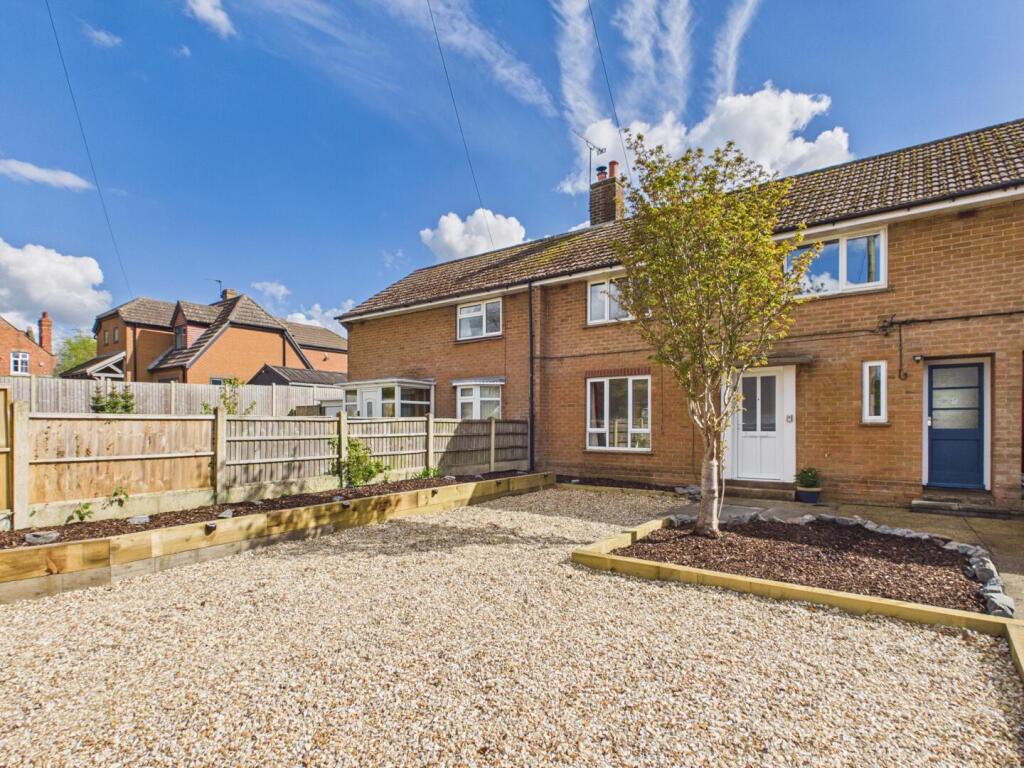 Main image of property: 2 Home Close, Horncastle