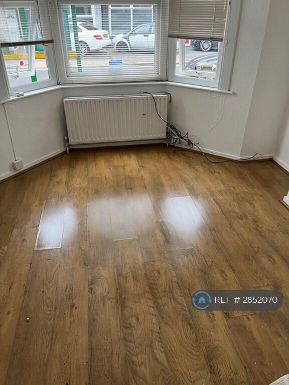 Main image of property: Fairfax Drive, Westcliff-On-Sea, SS0