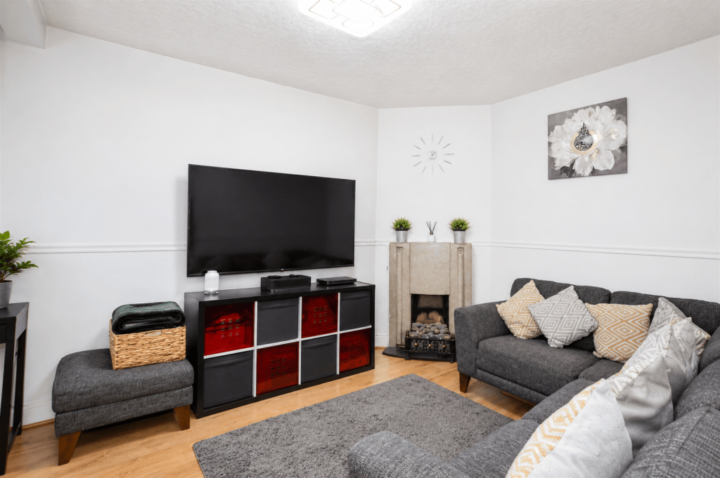 London, E6 - View 3