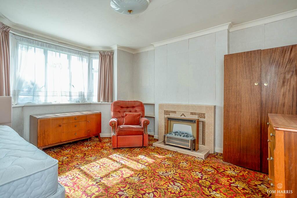 Balmoral Avenue, Bournemouth, Dorset, BH8 - View 4