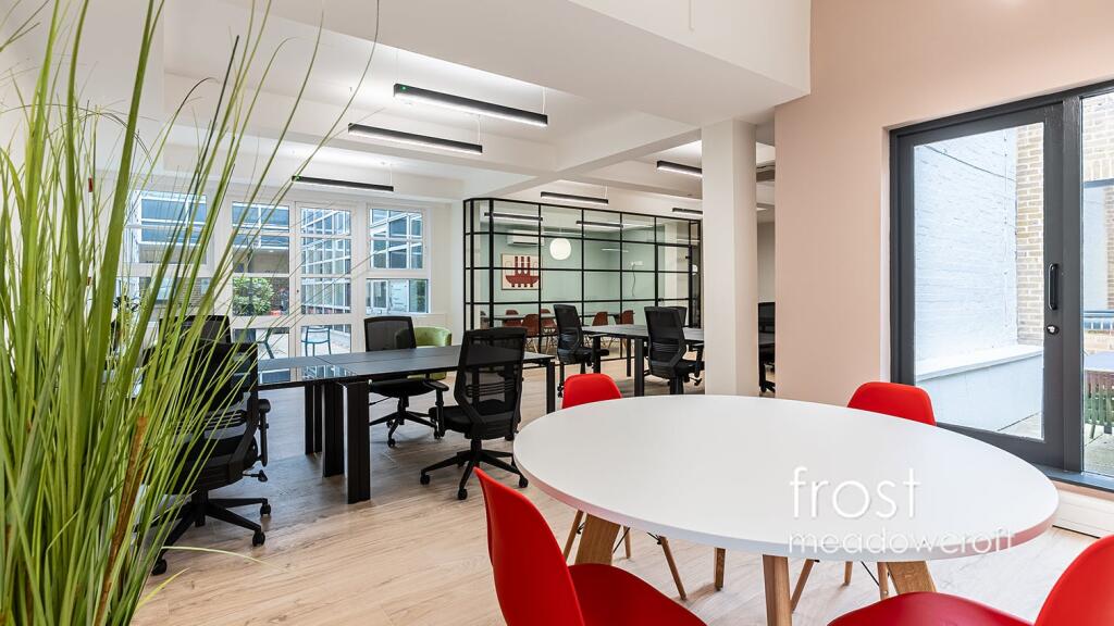 Berghem Mews Hammersmith W14 office to let 4 2023.jpg