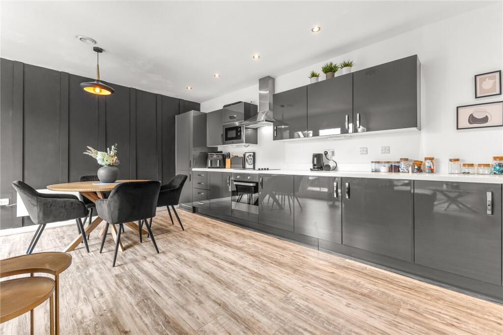 Apartment in Trafford, Greater Manchester - View 3