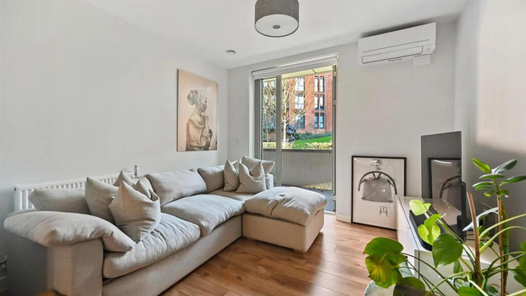 Main image of property: London NW3 7AW, London, NW3 7AW