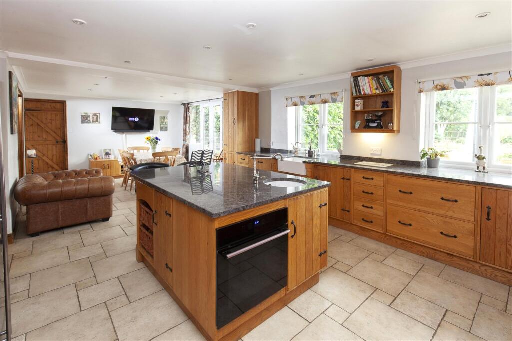House in Bath - View 5