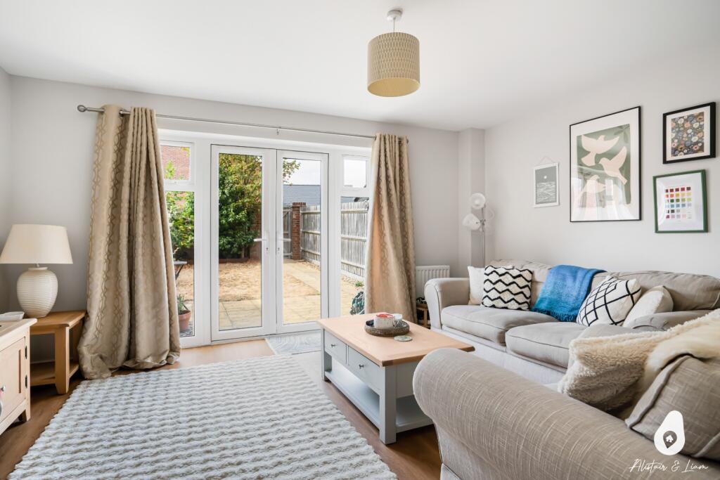 House in Bicester, Kingsmere - View 4