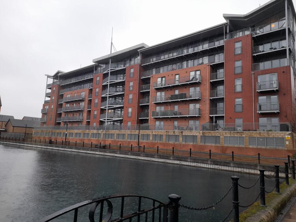 Main image of property: 72 Kentmere Drive, Doncaster DN4 5FG