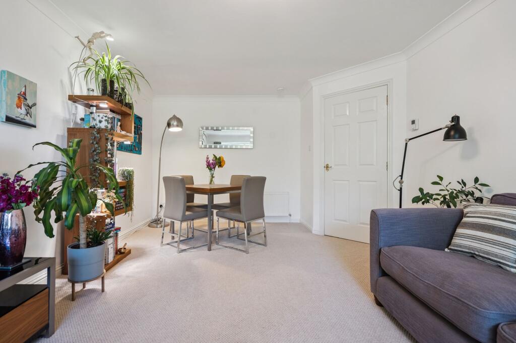 Apartment in Falkirk, Stirling - View 4