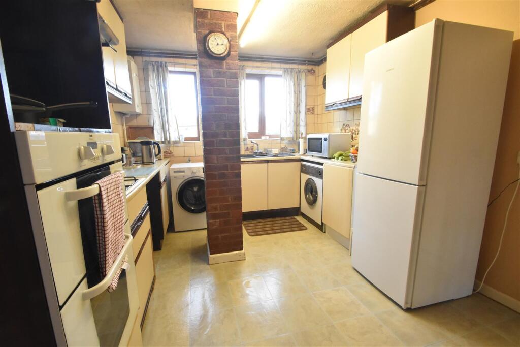 House in Shrewsbury, Shropshire - View 3