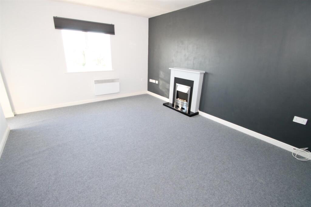 Additional image 5 of Cavalier Drive, Halesowen