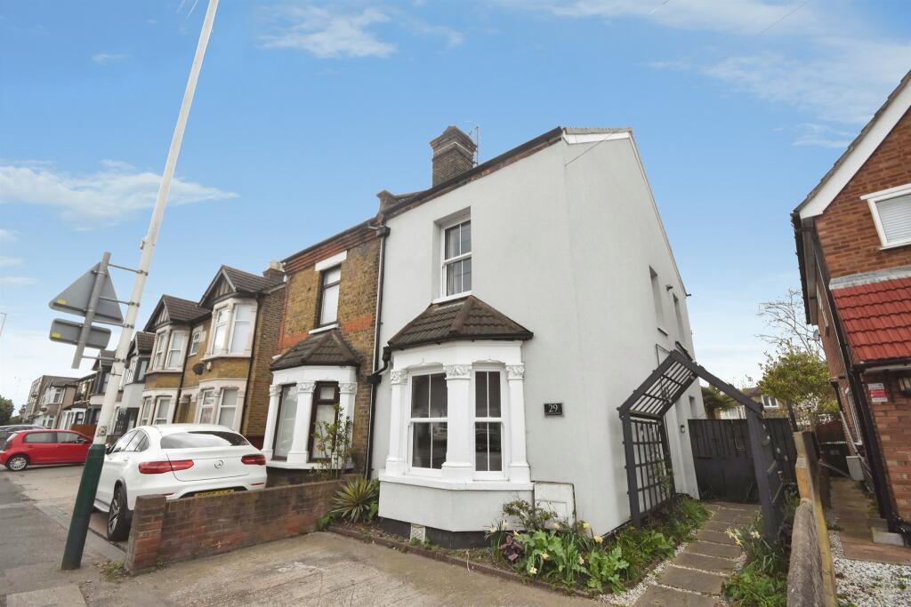 Main image of property: Havering Road, Romford