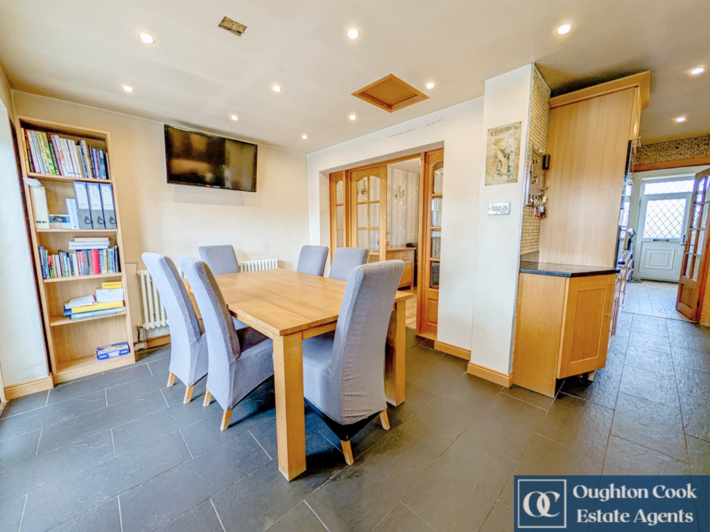 Cheam Close, CV6 7EA photo 4