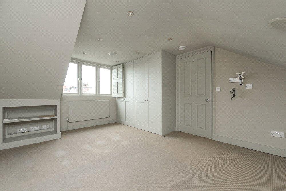 Apartment in London - View 4