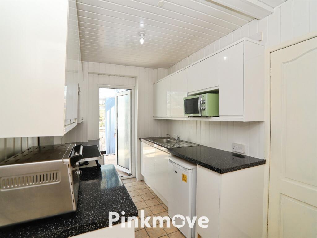 House in Risca - More