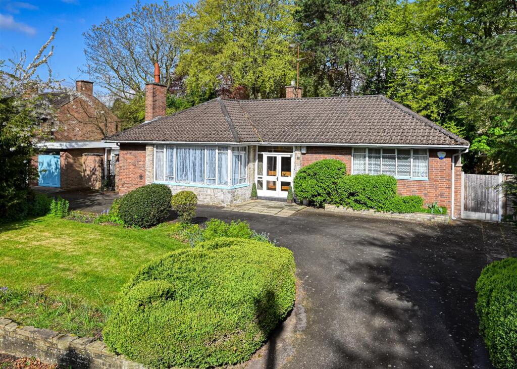 Main image of property: 7 Clifton Road, Tettenhall, Wolverhampton, WV6 9AN