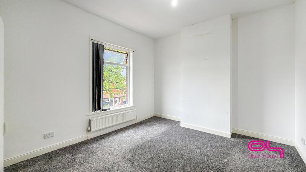 House in Bolton, Smithills - More