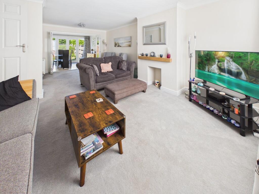 Poplar Drive, Royston, SG8 photo 2