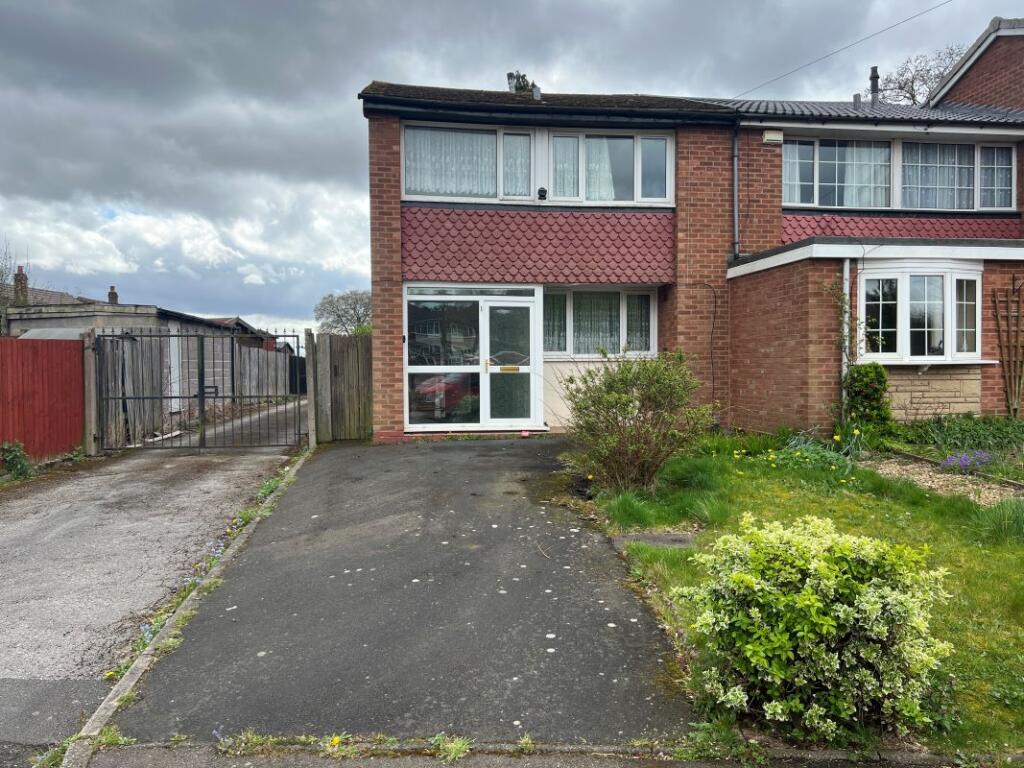 Main image of property: 1 Crail Grove, Great Barr, Birmingham, B43 7QG