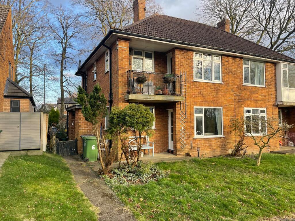 Main image of property: Leafield Close, Leeds, West Yorkshire, LS17