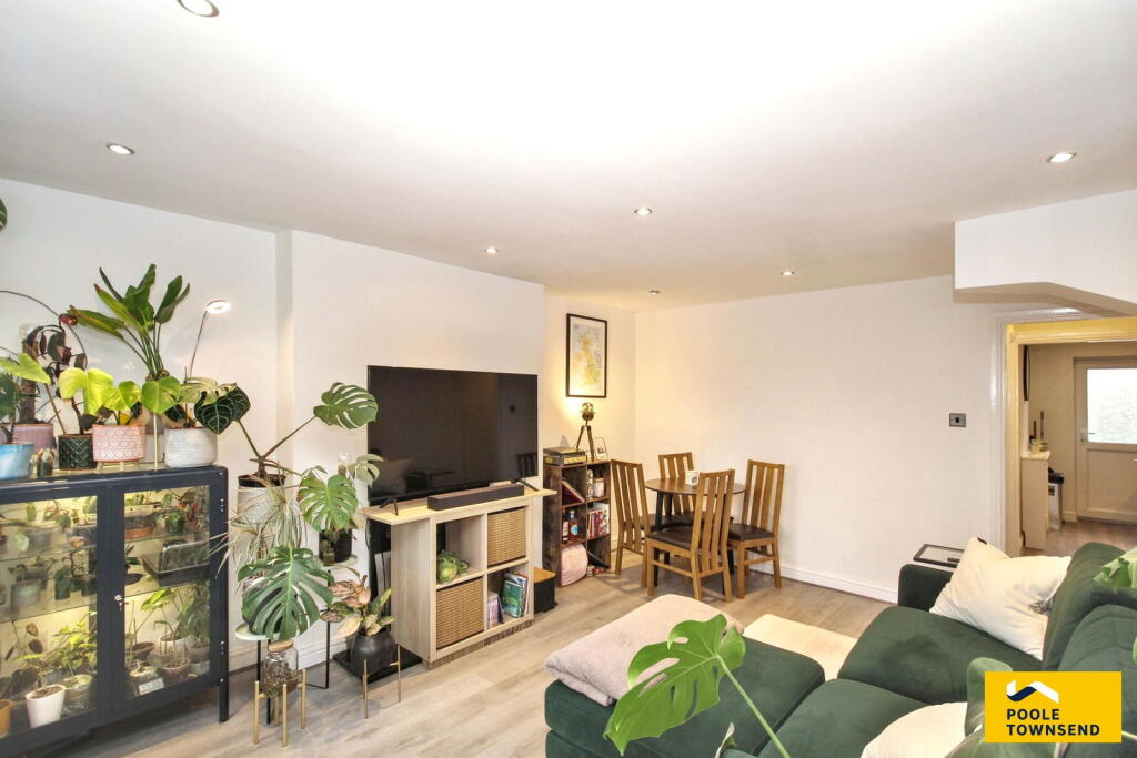 Lindal Close, Dalton-In-Furness, LA15 8NL photo 4
