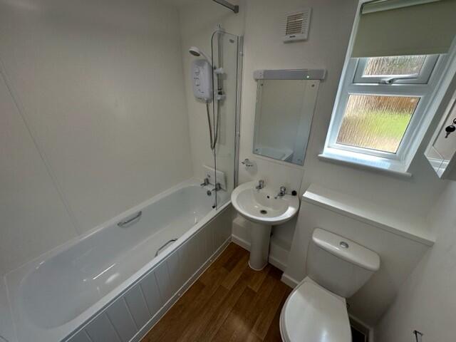 Apartment in Salisbury - More