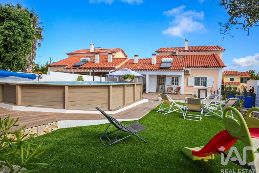 Main image of property: Lisbon, A-dos-Cunhados