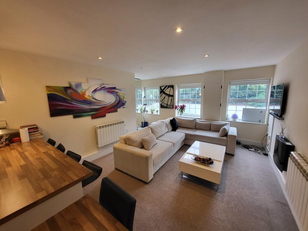 Apartment in Luton - View 4