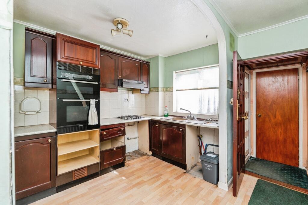 House in Southampton - View 5