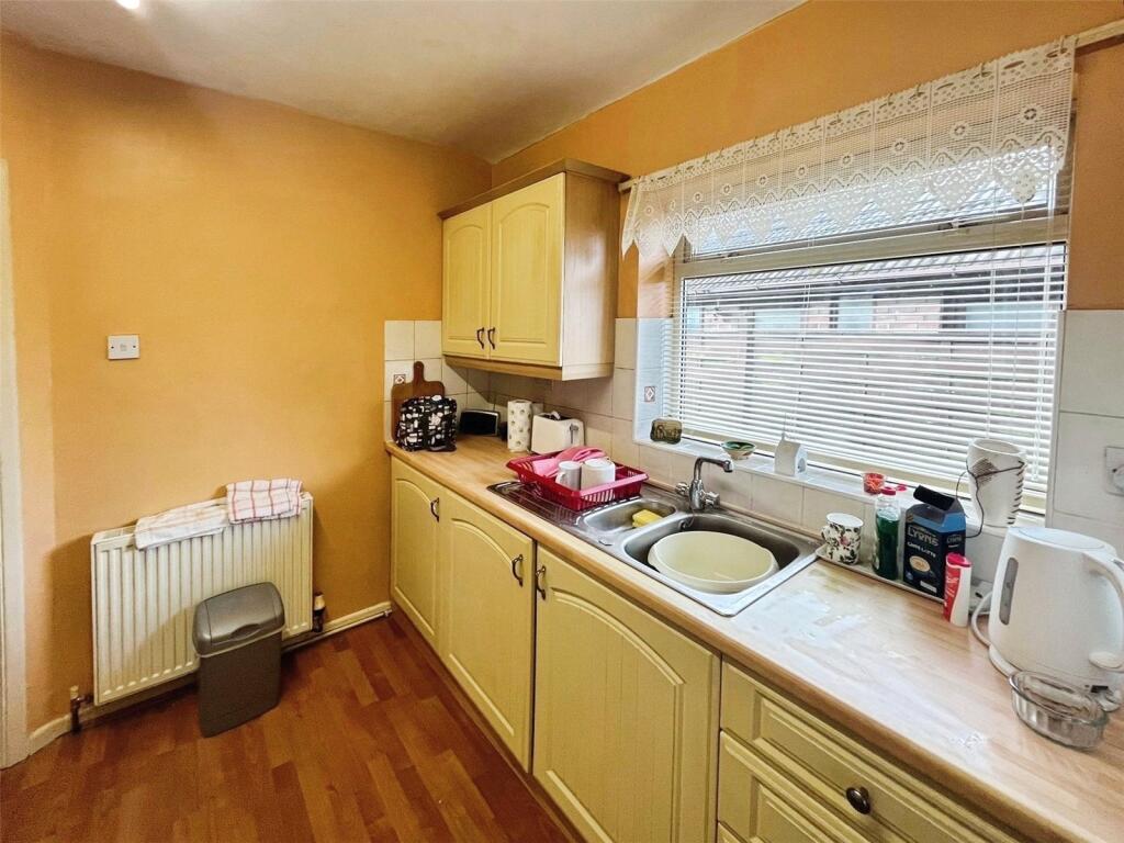 Rugby Road, Bulkington, Bedworth, Warwickshire, CV12 photo 3