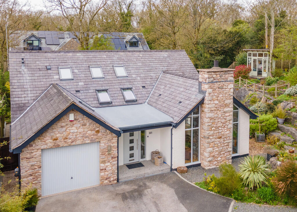 Main image of property: 39a Lindeth Road, Silverdale, Carnforth, LA5 0TX