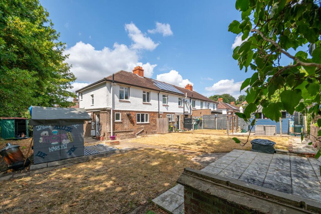 House in Redhill - View 2