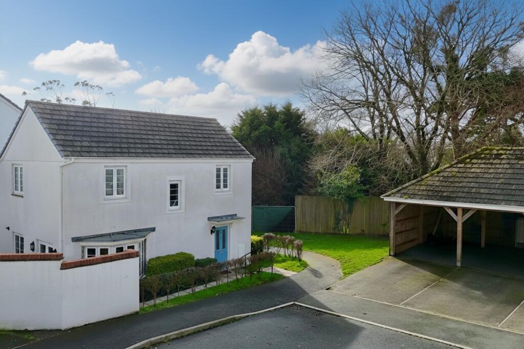 Main image of property: Round Ring Gardens, Penryn, TR10