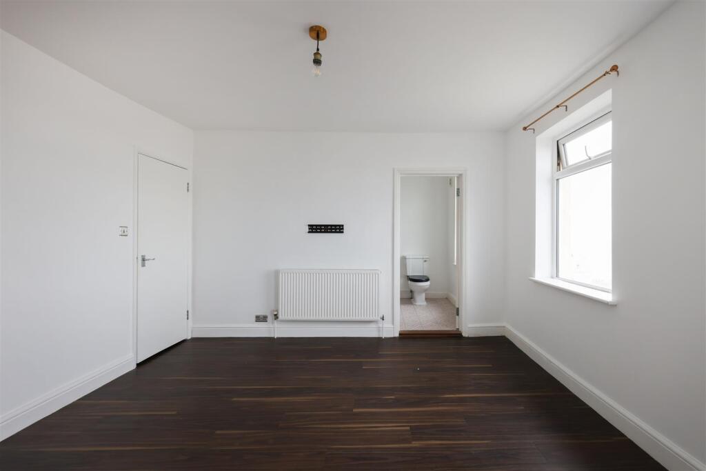 Apartment in St Leonards-on-sea, St Leonards Green - View 5