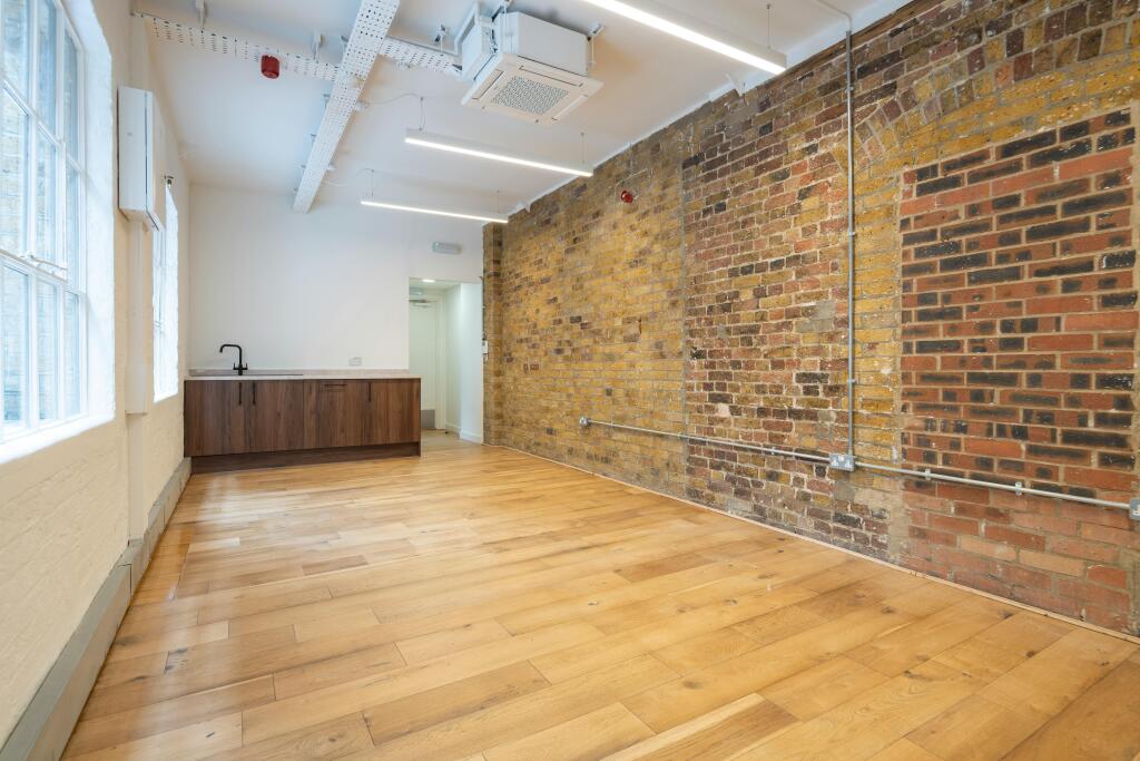 MC4349-6166-HR.jpg